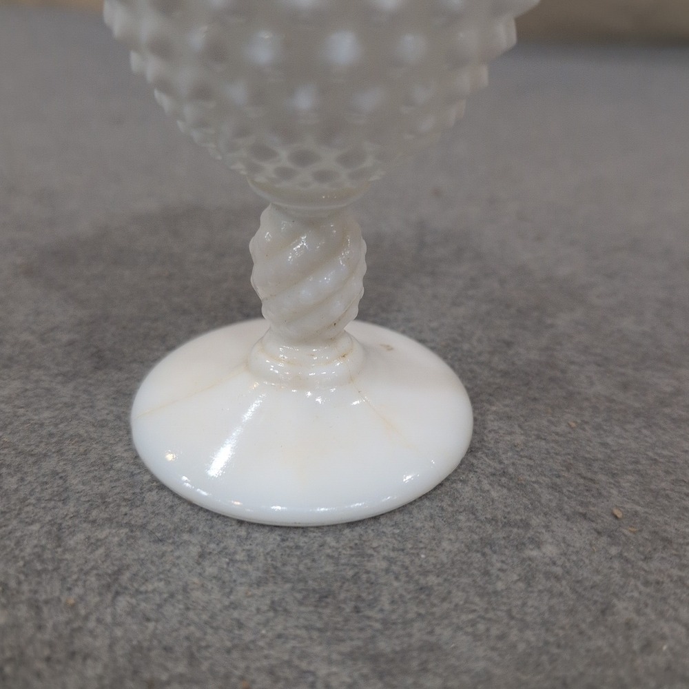 Fenton Milk Glass Hobnail Ruffled Vase Spiral Twist Stem White Mid Century - Picture 6 of 7